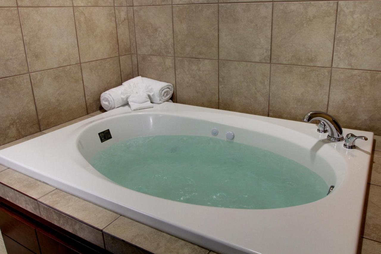Cobblestone Inn & Suites - Carrington Exteriör bild
