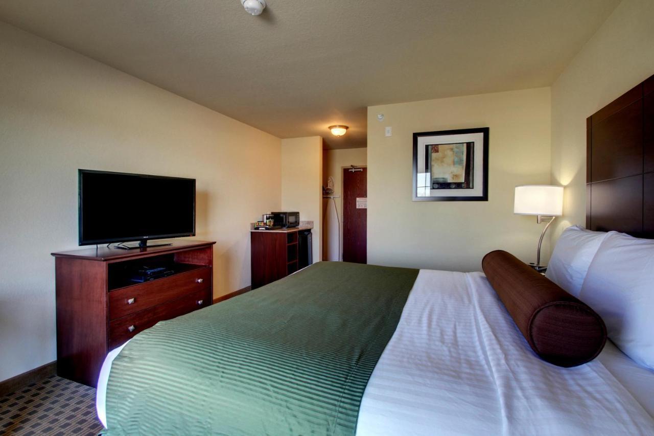 Cobblestone Inn & Suites - Carrington Exteriör bild