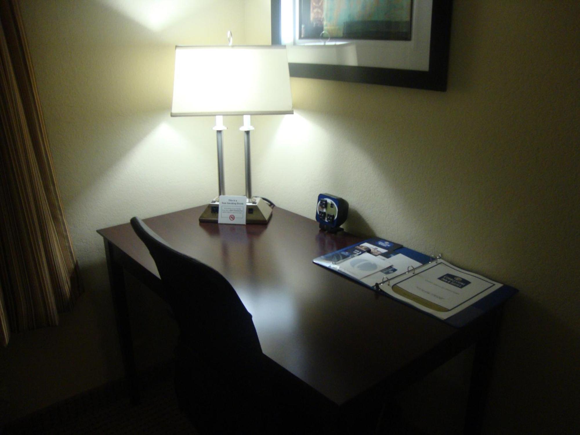 Cobblestone Inn & Suites - Carrington Rum bild