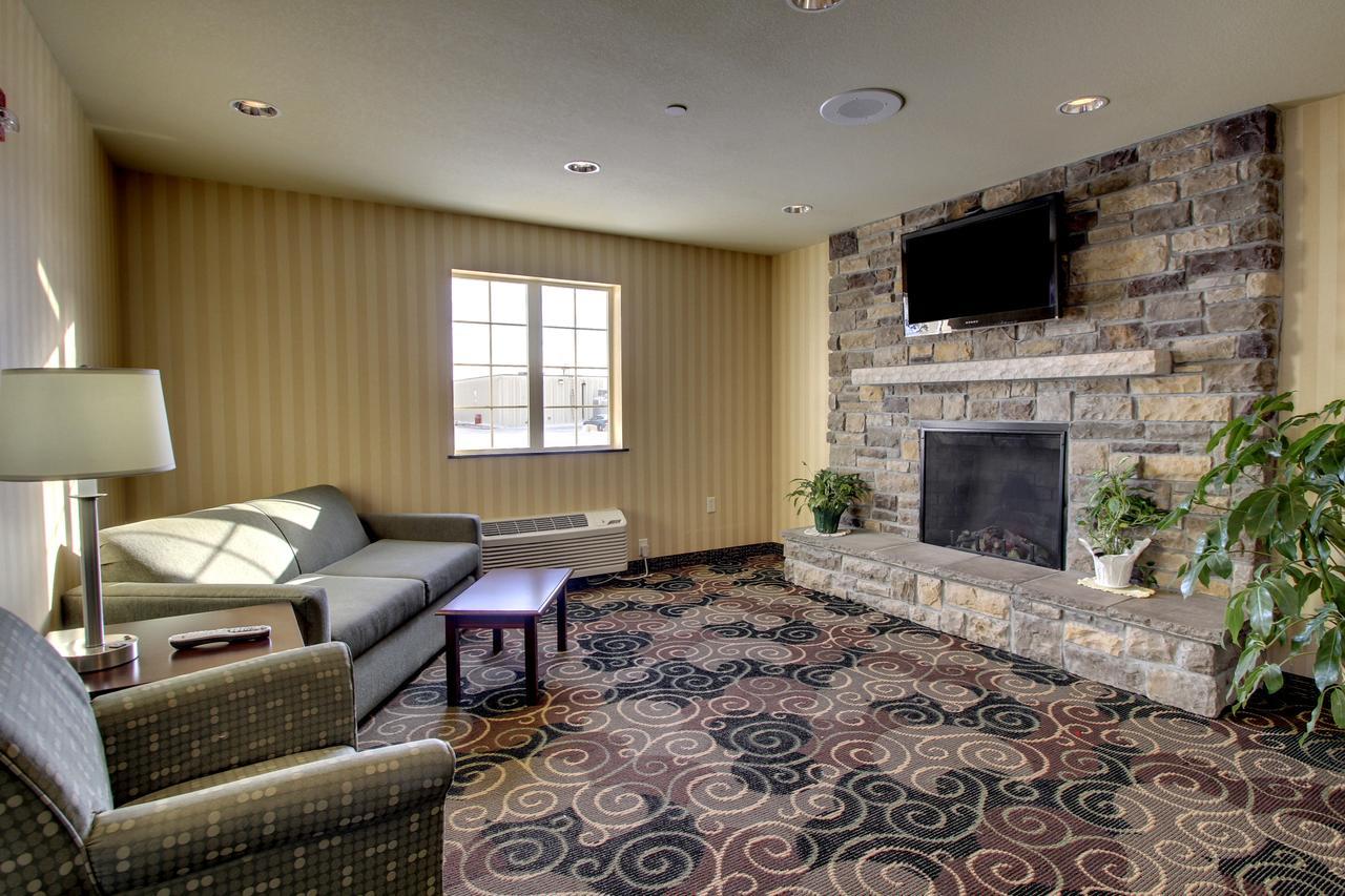 Cobblestone Inn & Suites - Carrington Exteriör bild